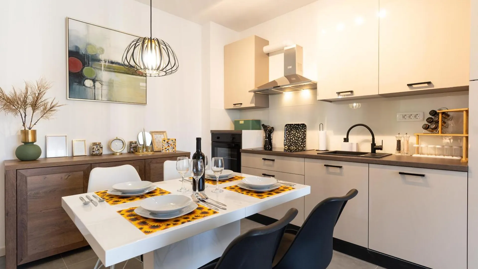 Apartment Gold Pula 0*,  Kroatien